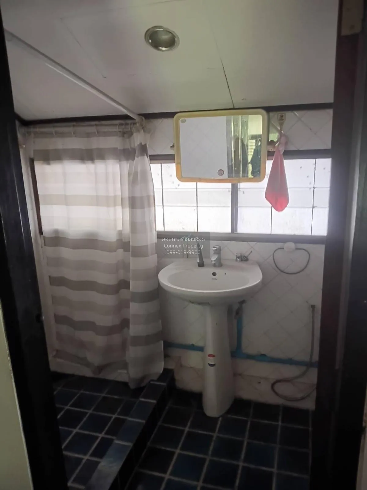 For Sale Single house  Huai Khwang , Sam Saen Nok , Huai Khwang ,