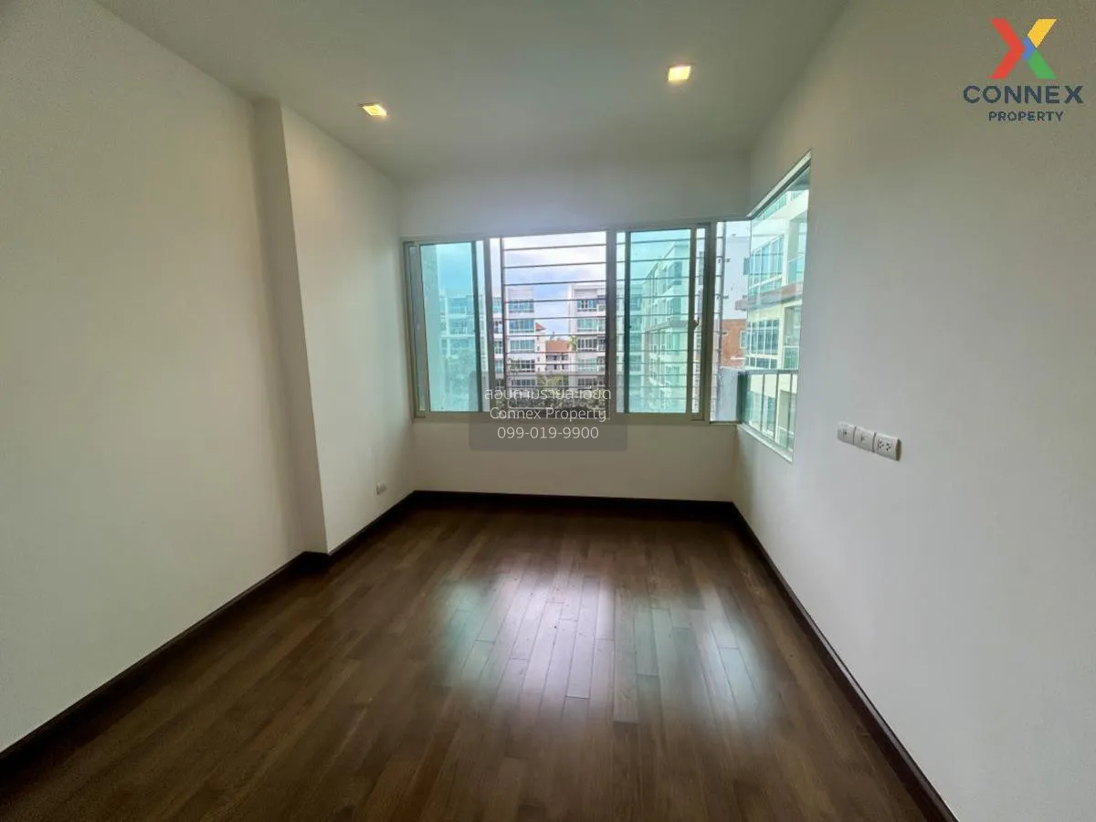 For Sale Condo , The Seacraze Hua Hin , nice view , high floor ,  3