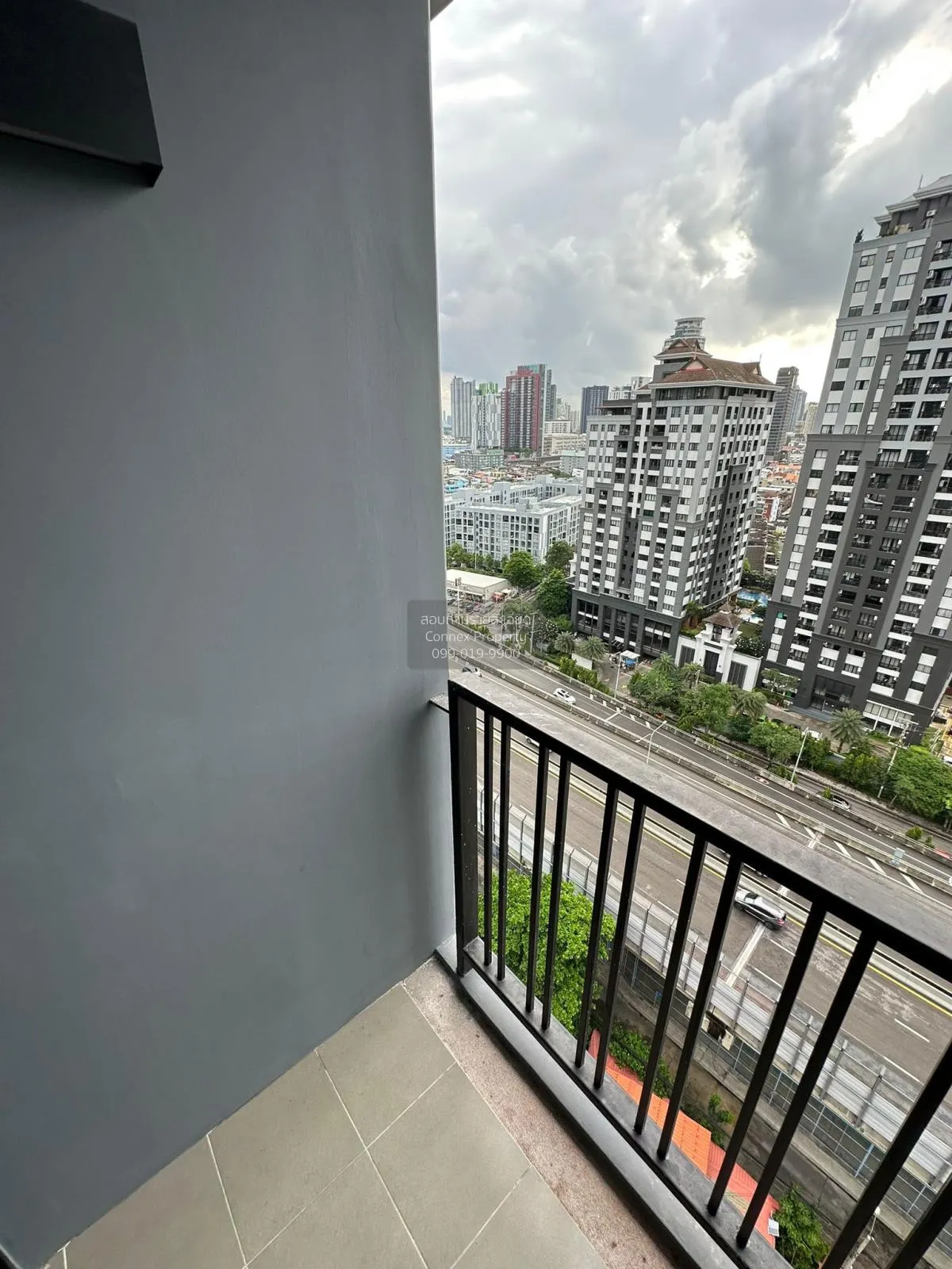 For Rent Condo , The Base Park East Sukhumvit 77 , BTS-On Nut , P
