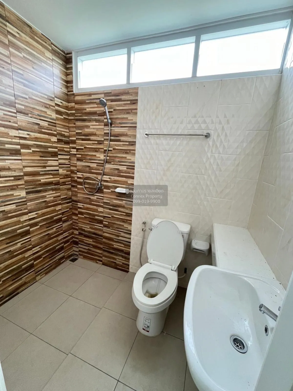 For Sale Townhouse/Townhome  , Baan Rommai 2 Bowin , Bo Win , Si 