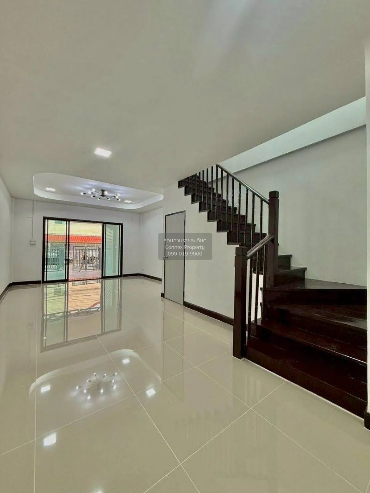 For Sale Townhouse/Townhome  , Piyawararom 2 , newly renovated , 