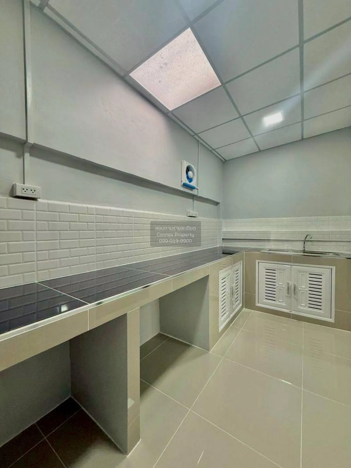 For Sale Townhouse/Townhome  , Piyawararom 2 , newly renovated , 