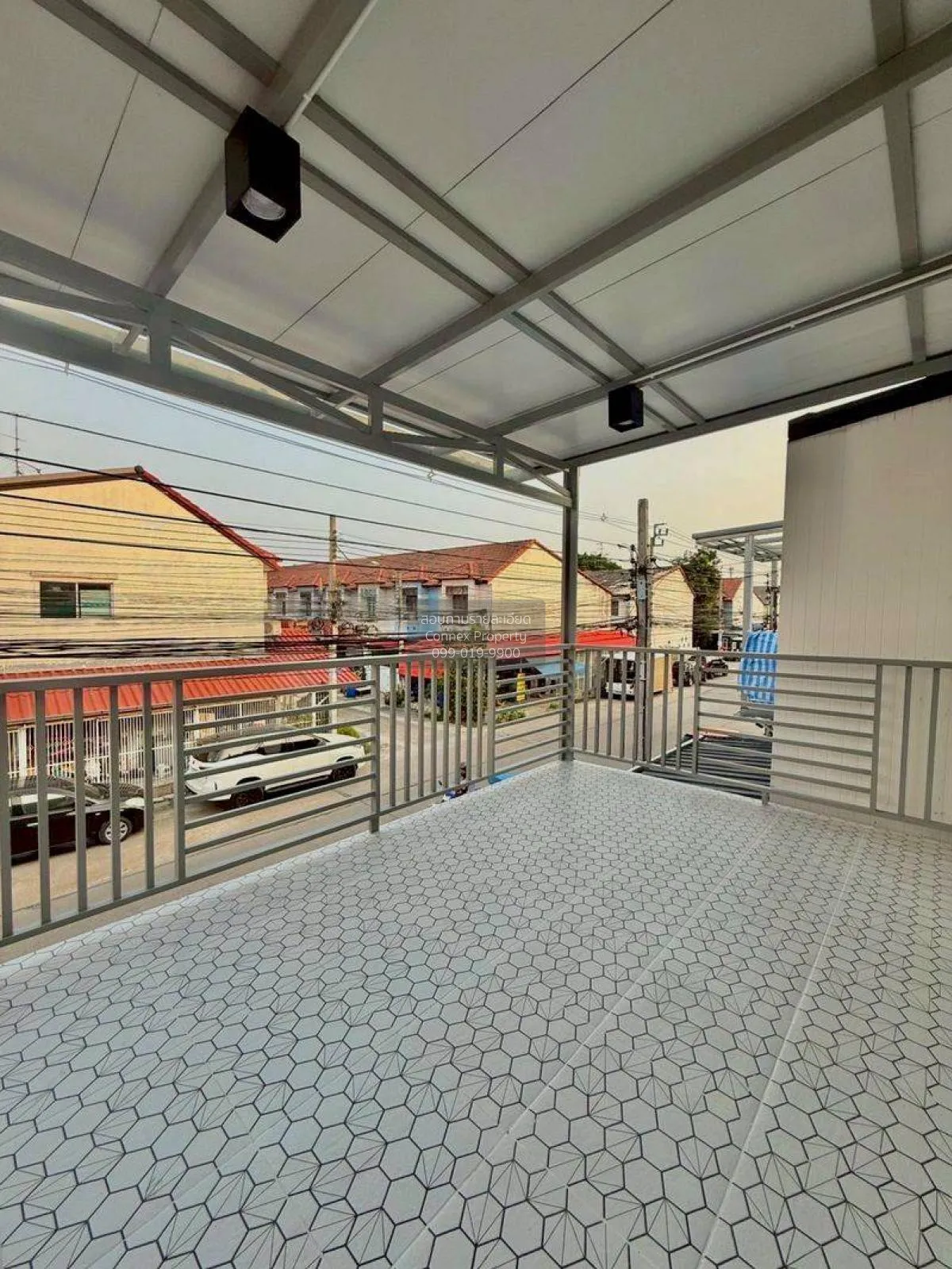 For Sale Townhouse/Townhome  , Piyawararom 2 , newly renovated , 