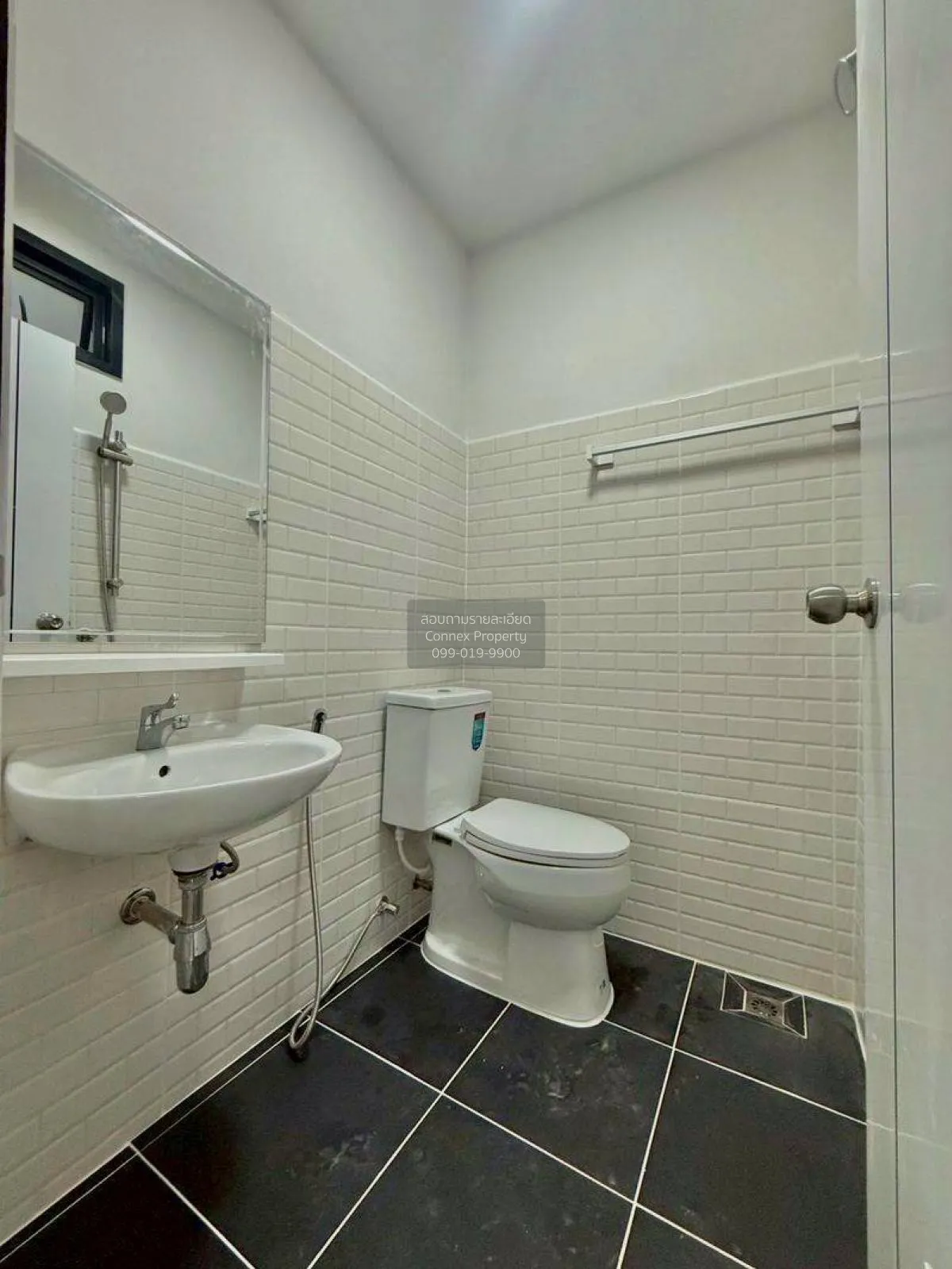 For Sale Townhouse/Townhome  , Piyawararom 2 , newly renovated , 