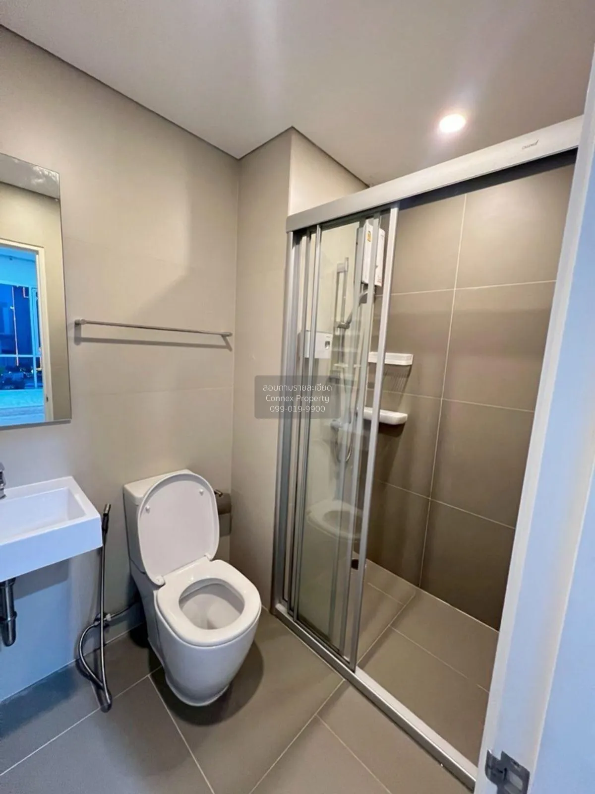 เช่าคอนโด  ลุมพินี เพลส พระราม 3 - ริเวอร์ไรน์ บางโพงพาง เขต ยานน