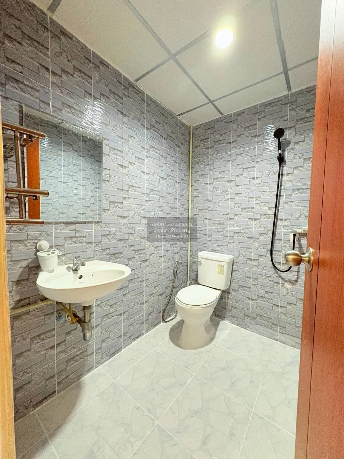 For Sale Townhouse/Townhome  , Baan Pruksa 30/1 Ban Kluai-Sai Noi