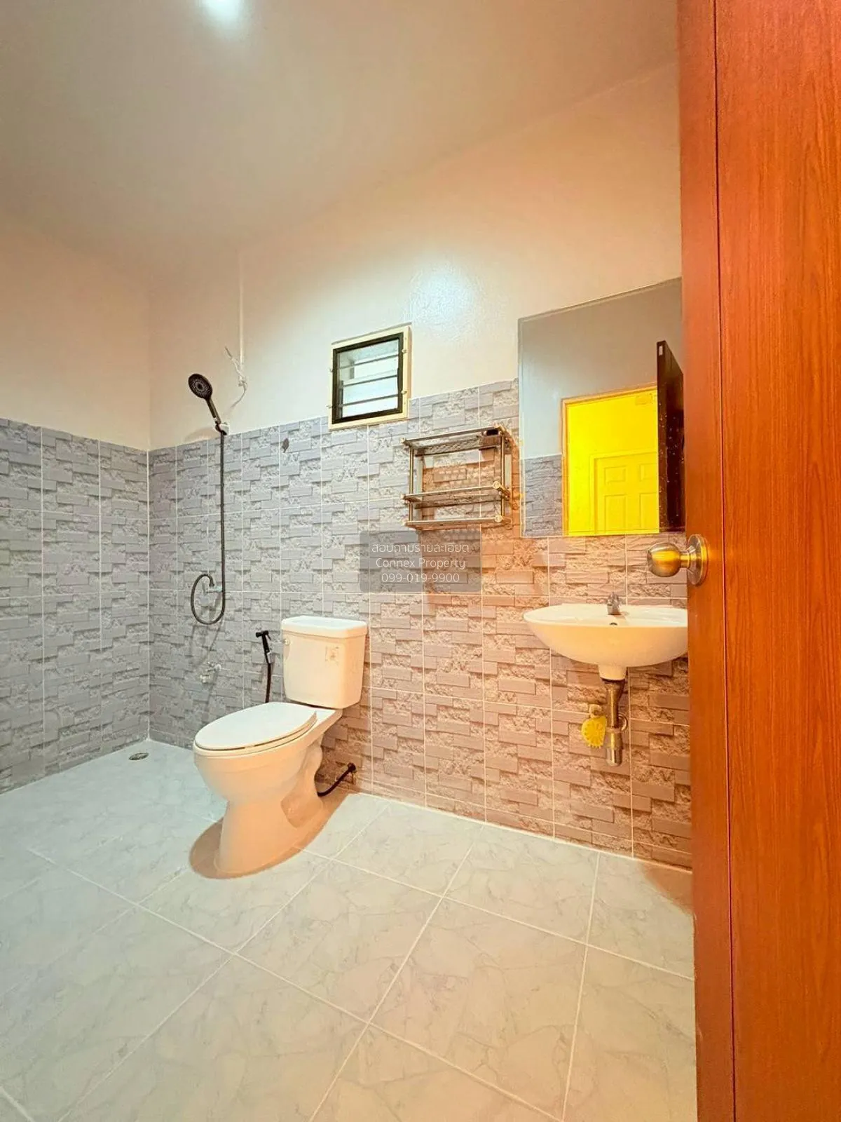 For Sale Townhouse/Townhome  , Baan Pruksa 30/1 Ban Kluai-Sai Noi