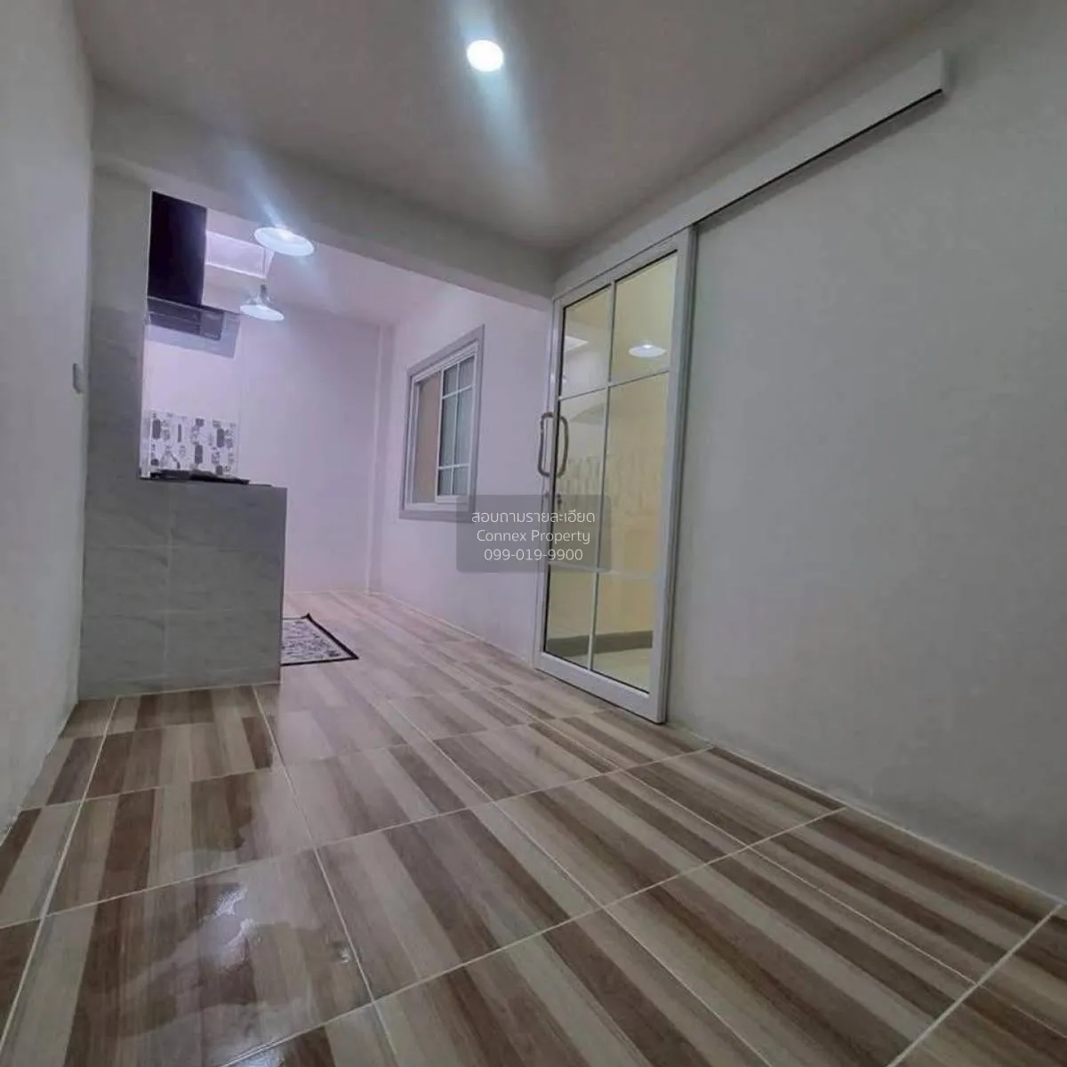 For Sale Townhouse/Townhome  , Baan Arsa House 5 , newly renovate