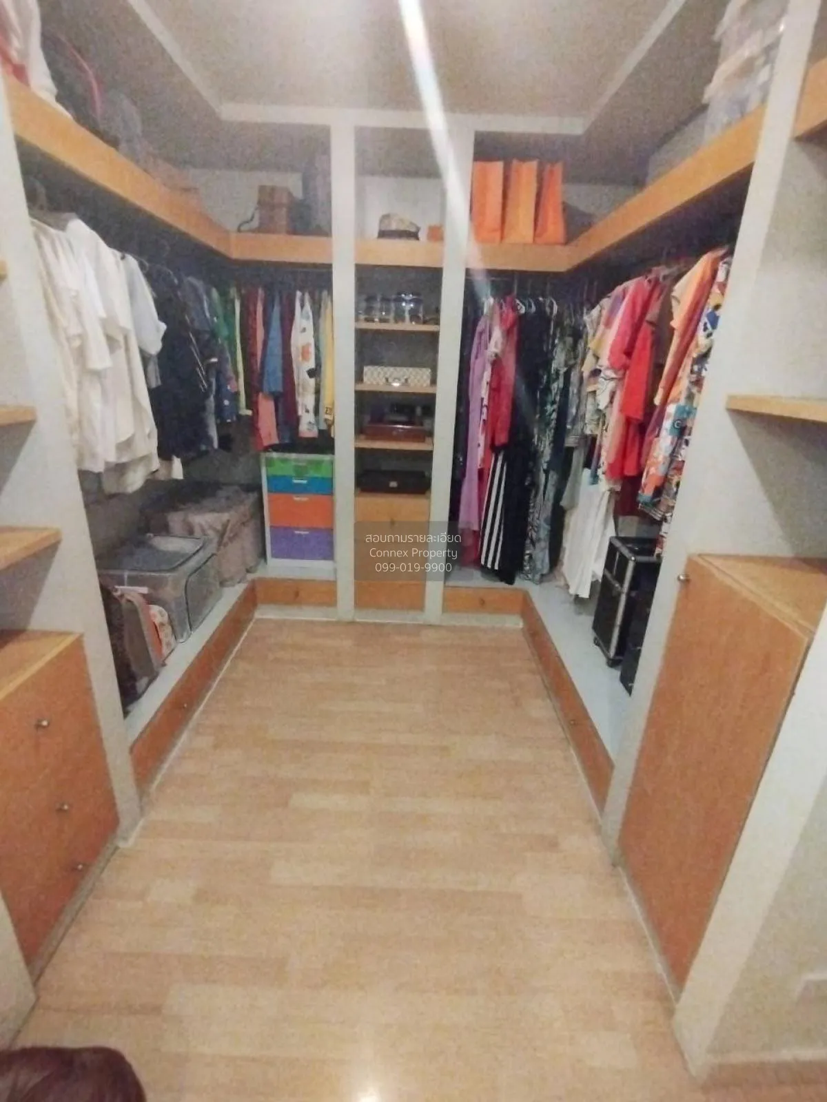 For Sale Condo , Aree Place Sukhumvit 26 , wide frontage , BTS-Ph