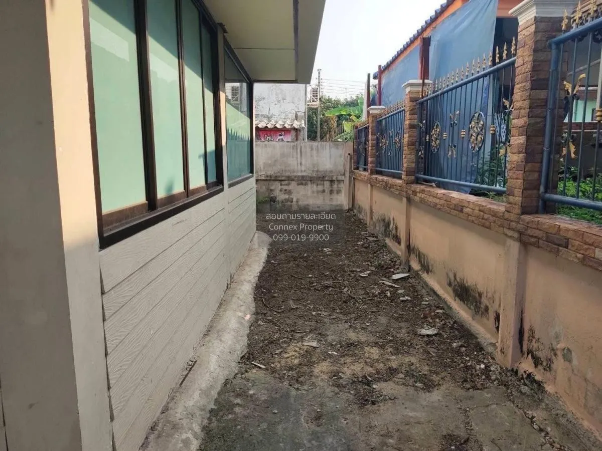 For Sale House , Saithip Songprapa 18 , corner unit , Si Kan , Do