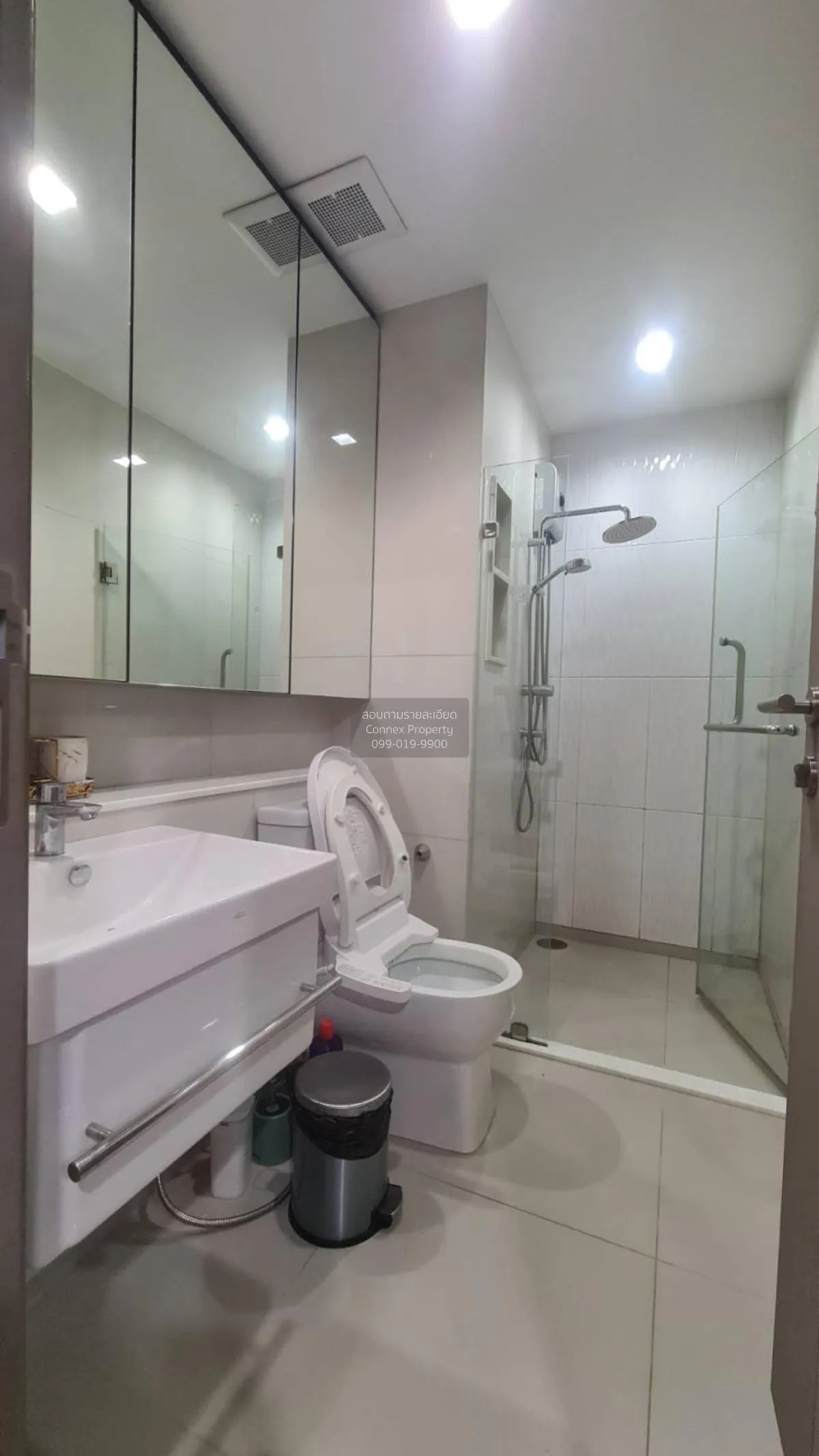 For Rent Condo , Life Asoke - Rama 9 , nice view , high floor , n