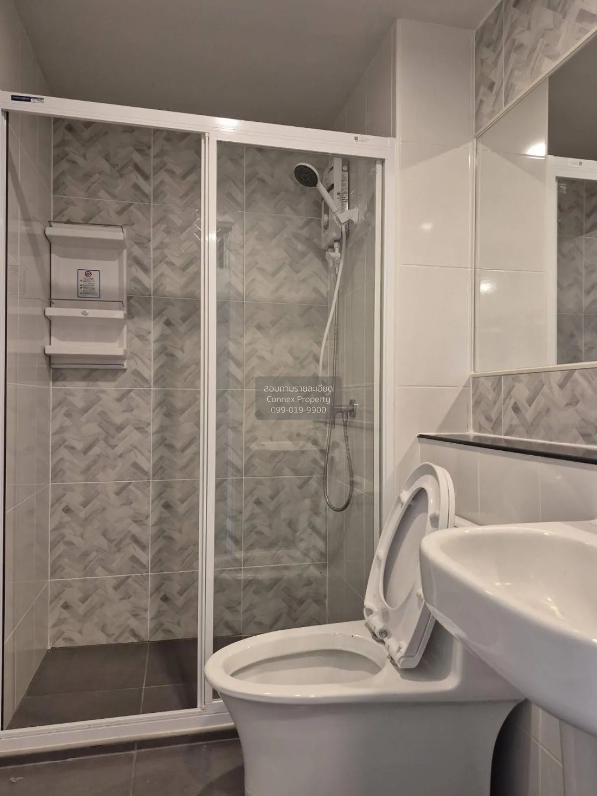 เช่าคอนโด  รีเจ้นท์ โฮม บางนา (โครงการใหม่) บางนา เขต บางนา กรุงเ