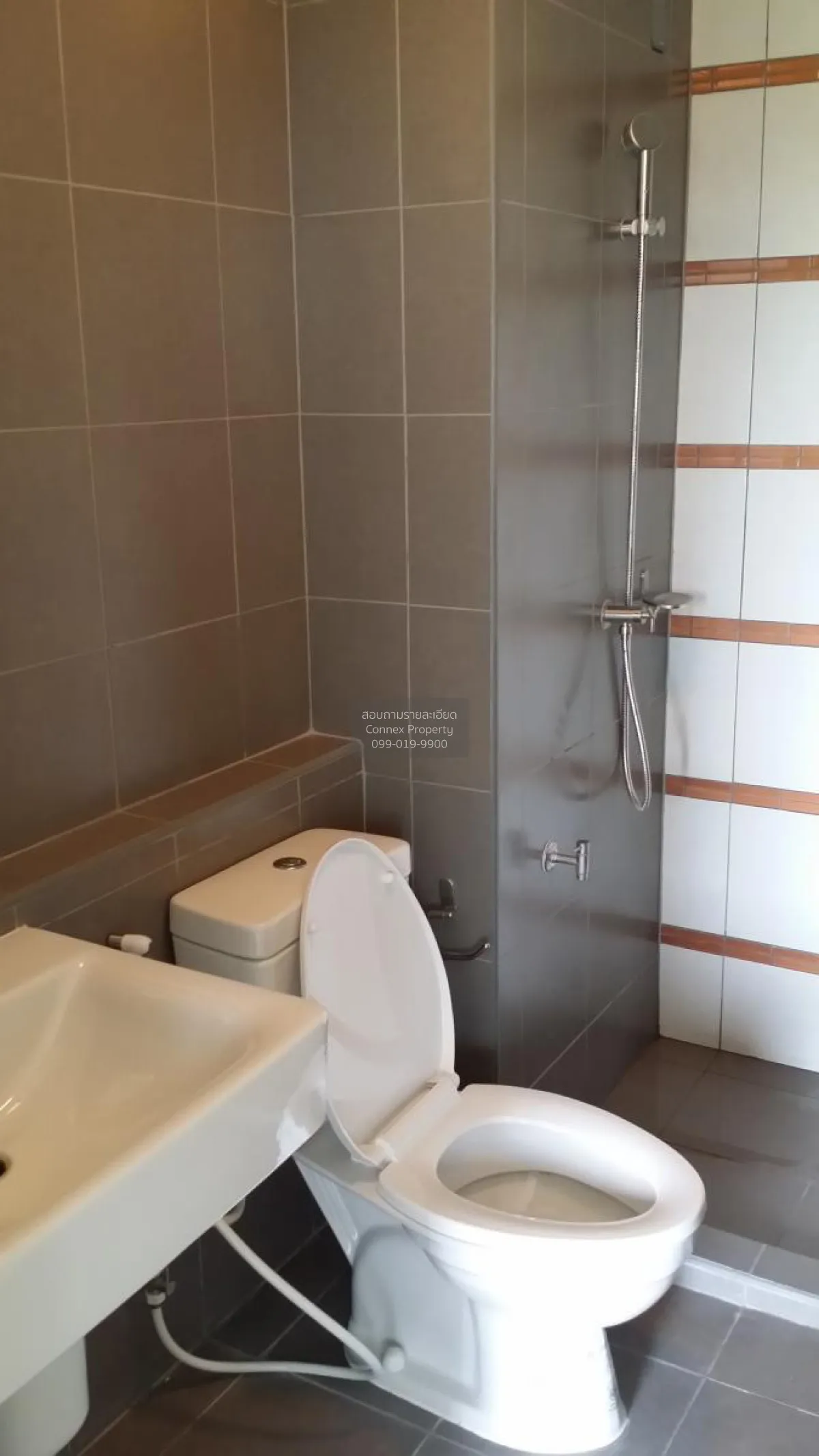 ขายคอนโด  ดีคอนโด แคมปัส รีสอร์ท รังสิต คลองหนึ่ง คลองหลวง ปทุมธา