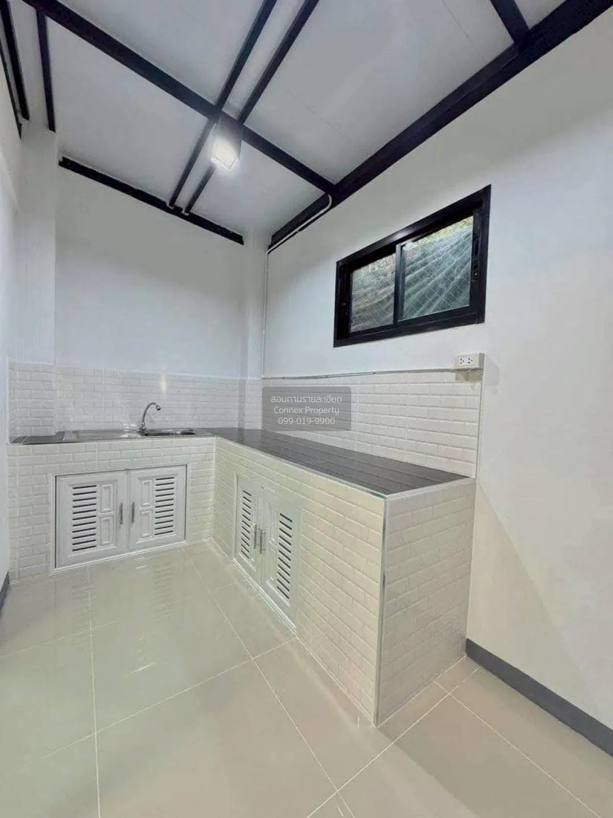 ขายทาวน์เฮาส์ 2 ชั้น พื้นที่ 17ตร.ม. ซอยเรวดี 57 เมืองนนทบุรี นนท 4