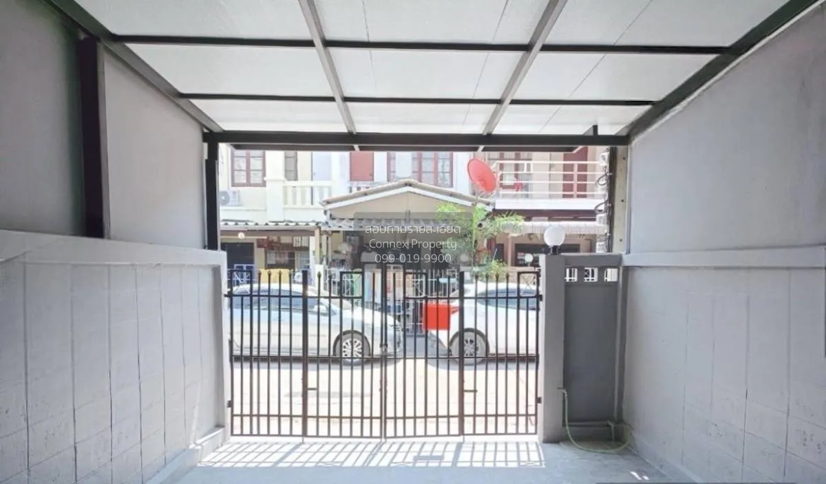 For Sale Townhouse/Townhome  , Baan Rom Ngao Mai , newly renovate 2
