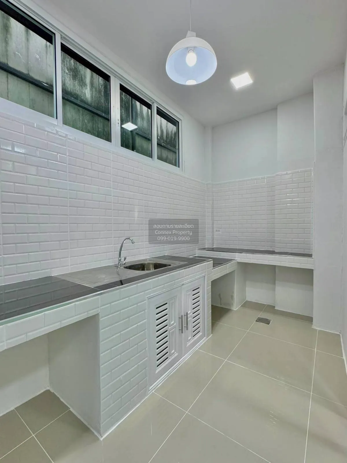 ขายทาวน์เฮ้าส์/ทาวน์โฮม  ปิยวรารมย์ 2 รีโนเวทใหม่ ไทรน้อย ไทรน้อย