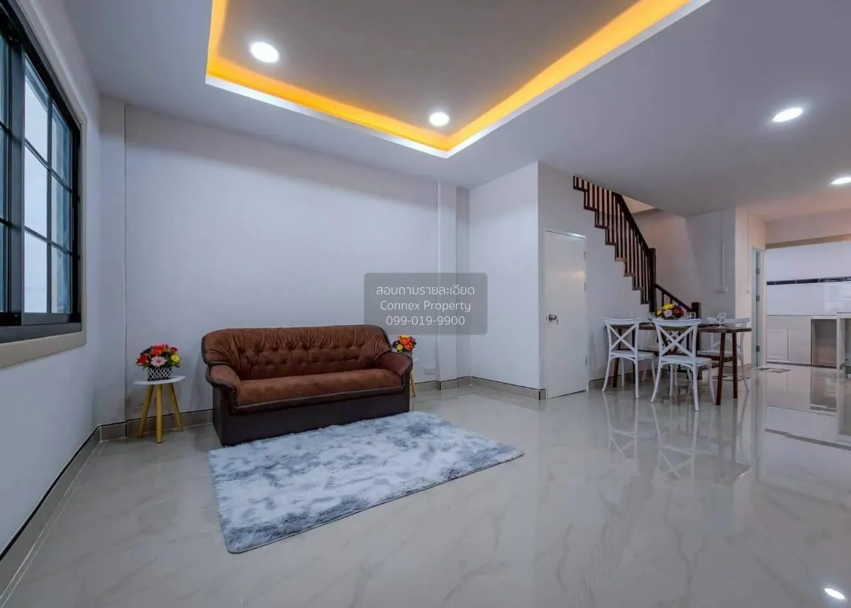 For Sale Townhouse/Townhome  , Baan Piya Wararom 3  , newly renov