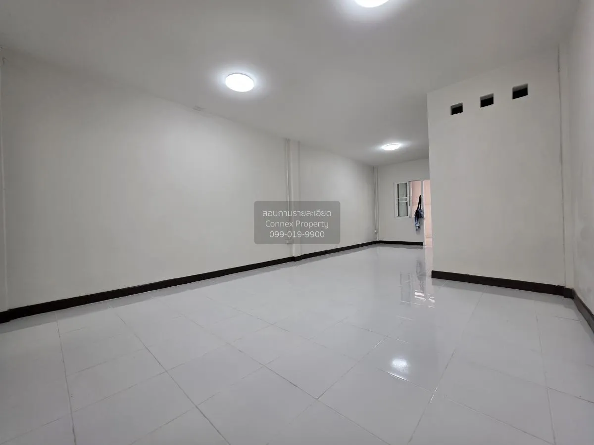 For Sale Townhouse/Townhome  , Baan Rom Ngao Mai , newly renovate