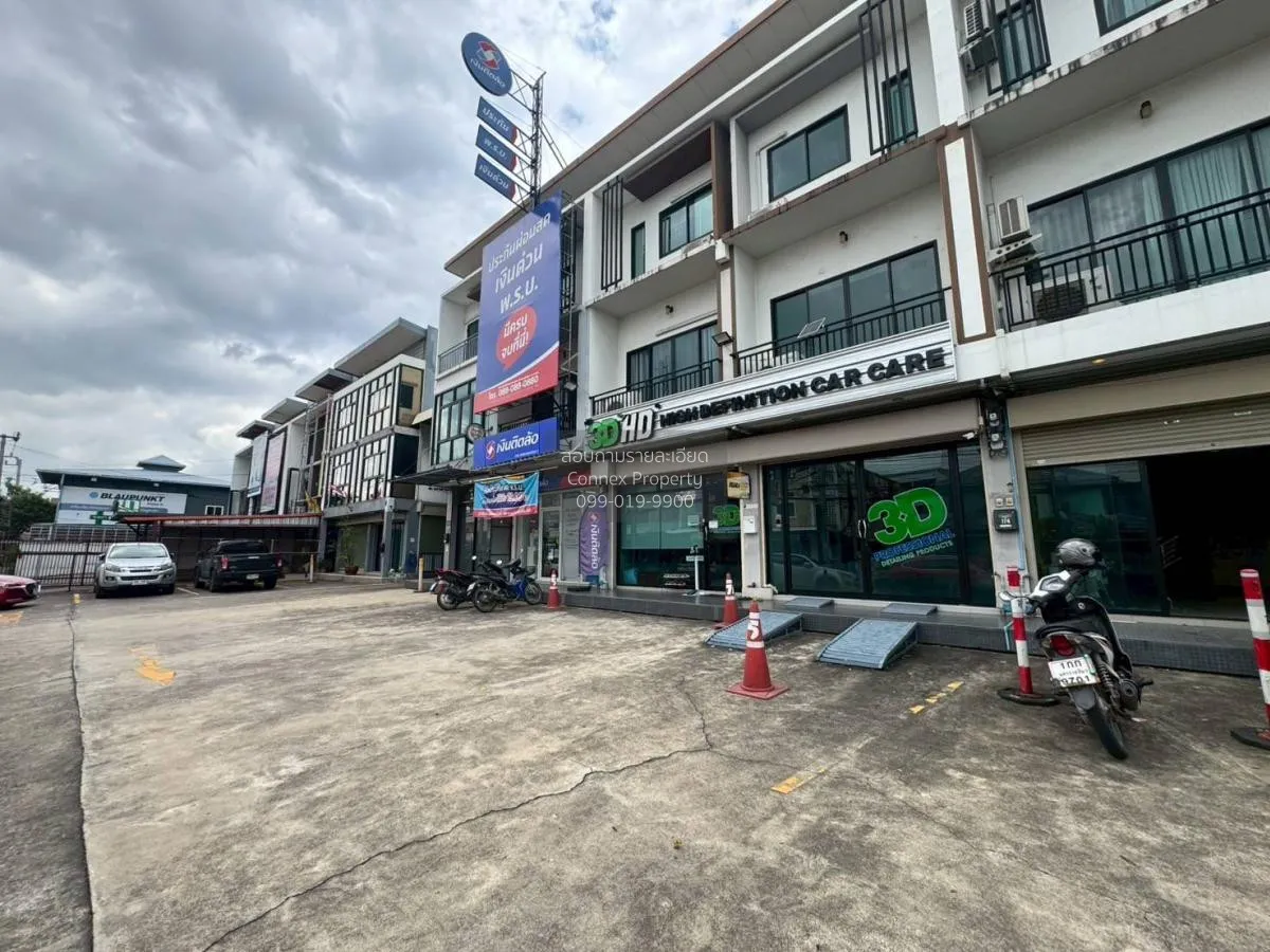 For Sale 3 - storey commercial building area 188 square meters Ba 3