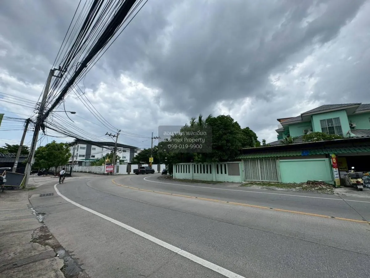 For Sale 3 - storey commercial building area 188 square meters Ba