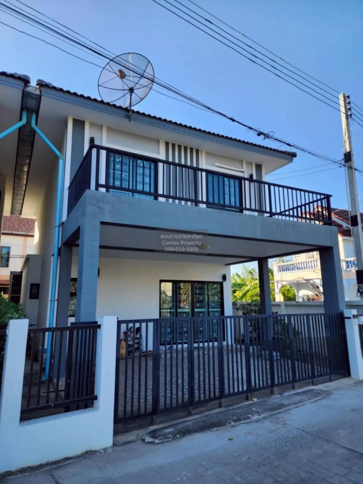 For Sale House , Baan Film , corner unit , Samet , Mueang Chon Bu 3