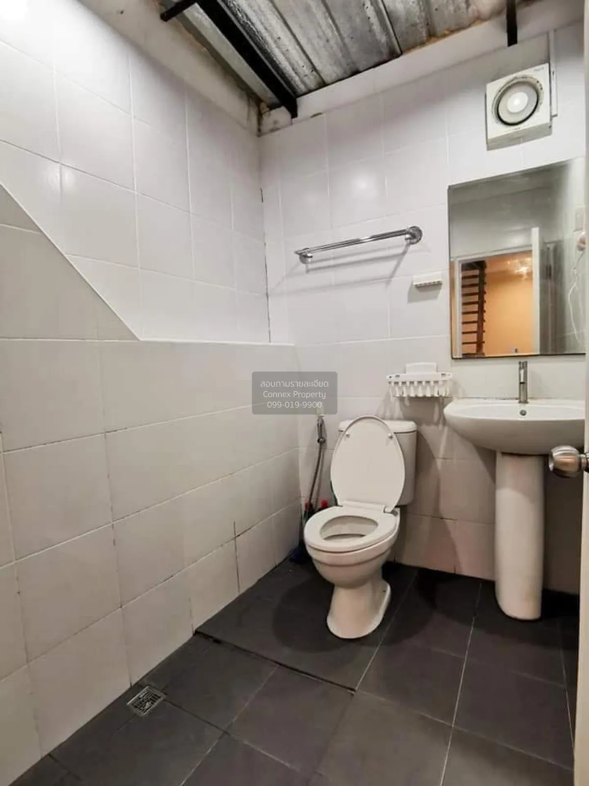 For Rent 3-storey townhouse, Soi Prachachuen 36 , Wong Sawang , B