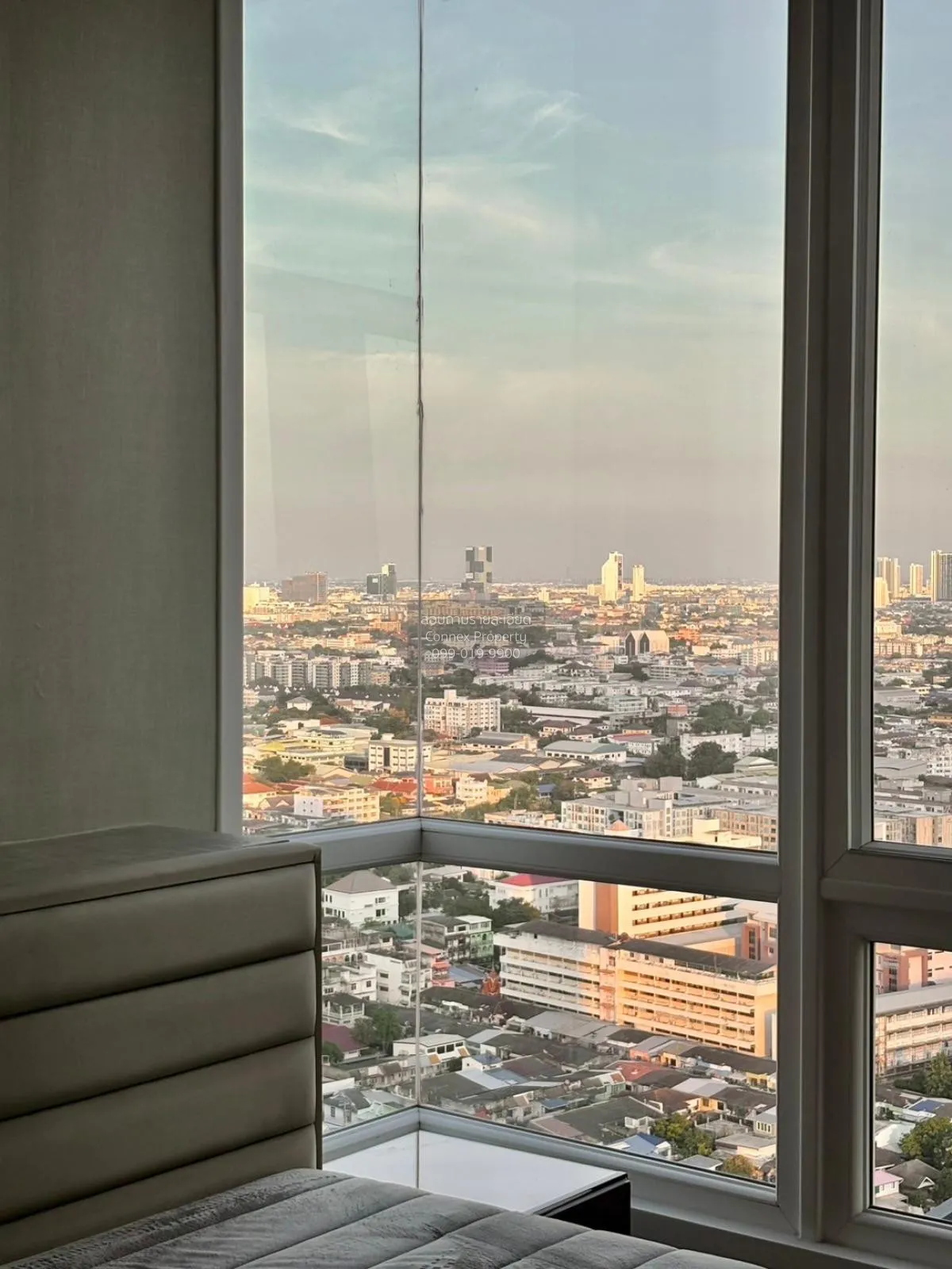 ขายคอนโด  เดอะ เมโทรโพลิส สำโรง อินเตอร์เชนจ์ วิวสวย ชั้นสูง ห้อง