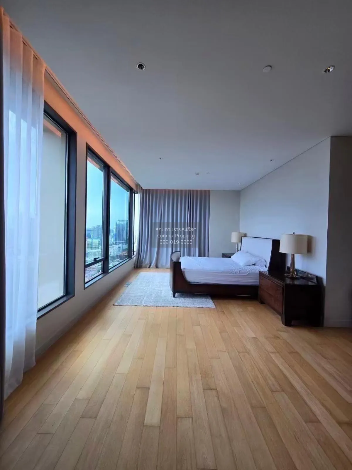 For Rent Condo , Sindhorn Residences , nice view , BTS-Chit Lom , 4