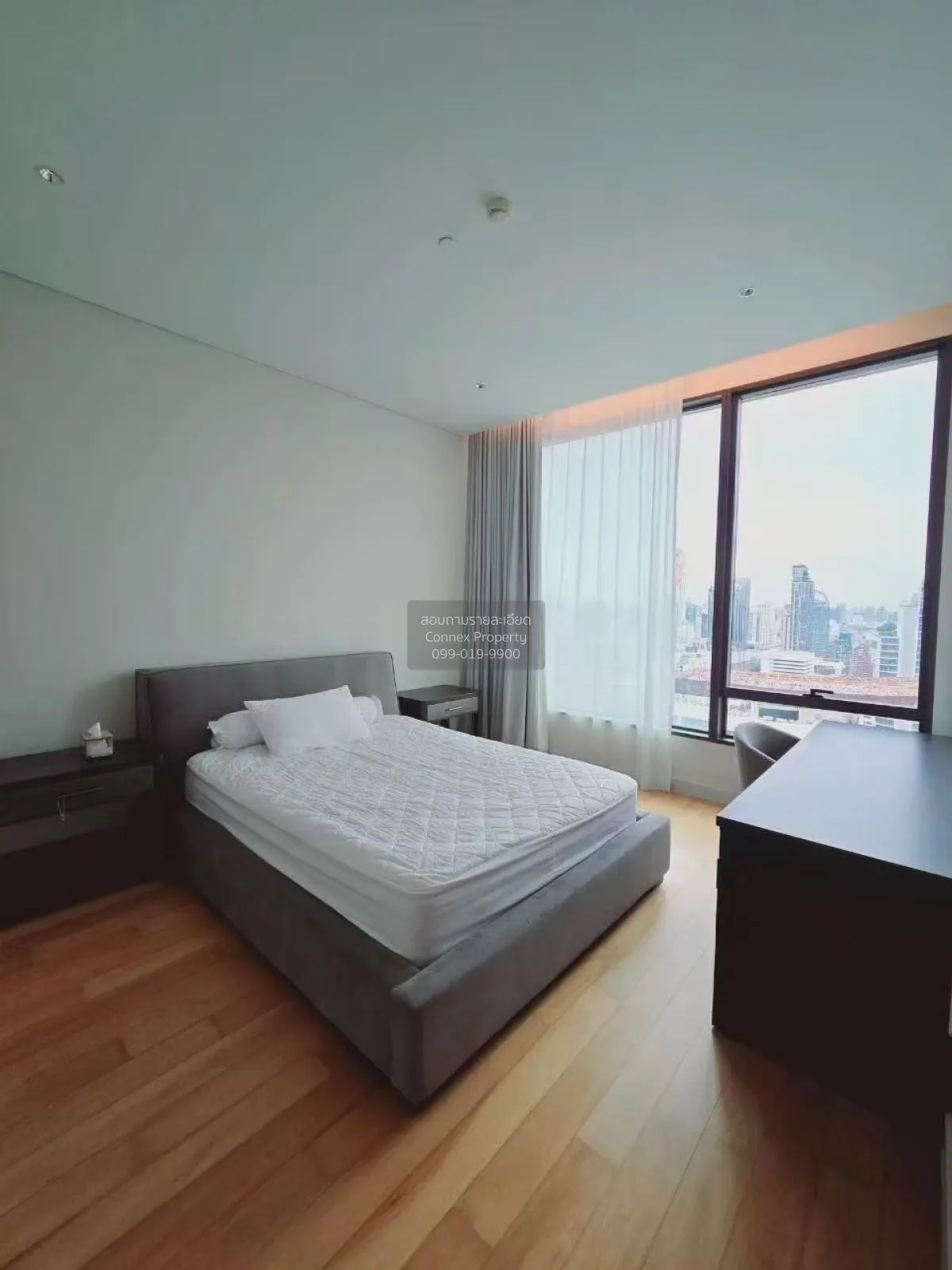 For Rent Condo , Sindhorn Residences , nice view , BTS-Chit Lom ,