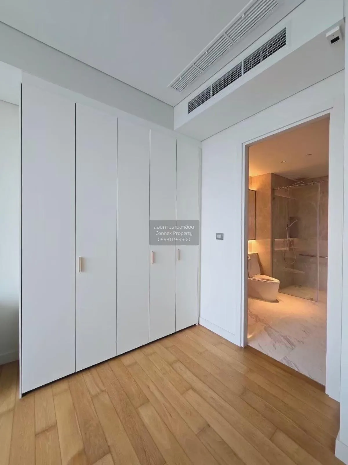 For Rent Condo , Sindhorn Residences , nice view , BTS-Chit Lom ,