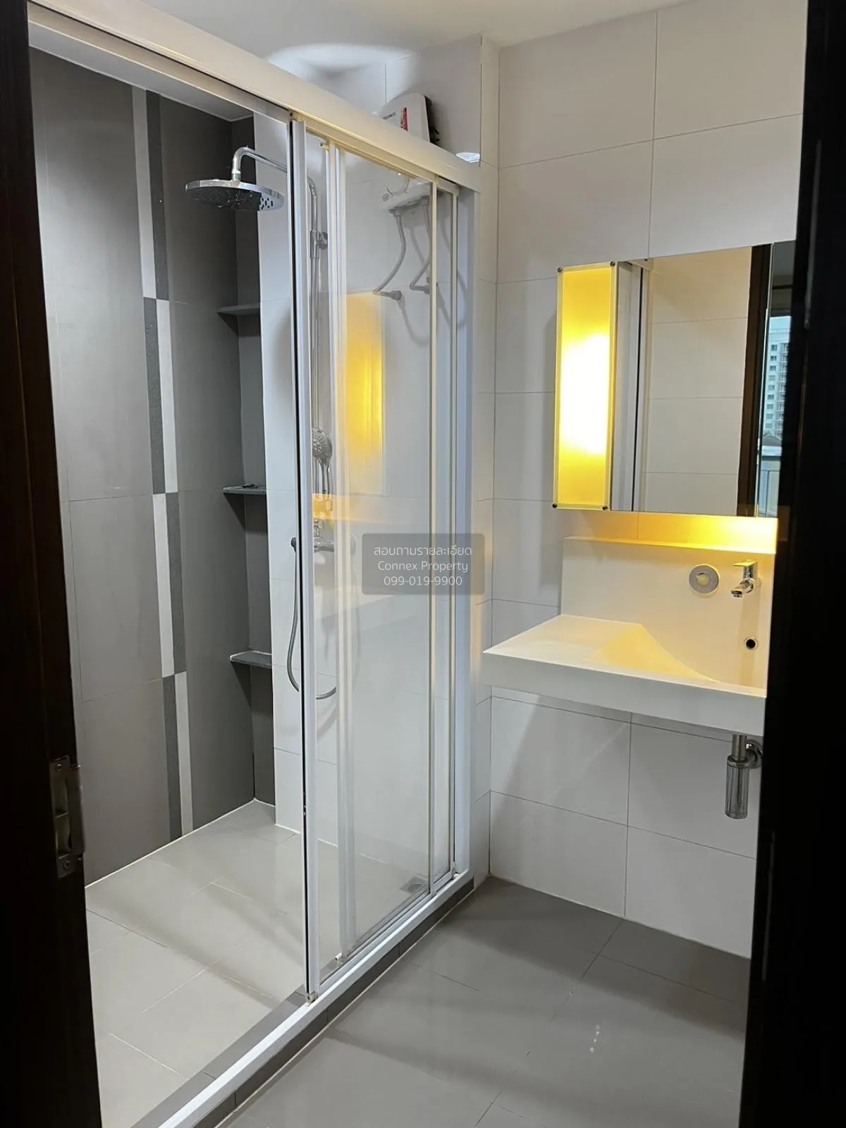 For Sale Condo , Rhythm Ratchada , corner unit , MRT-Ratchadaphis