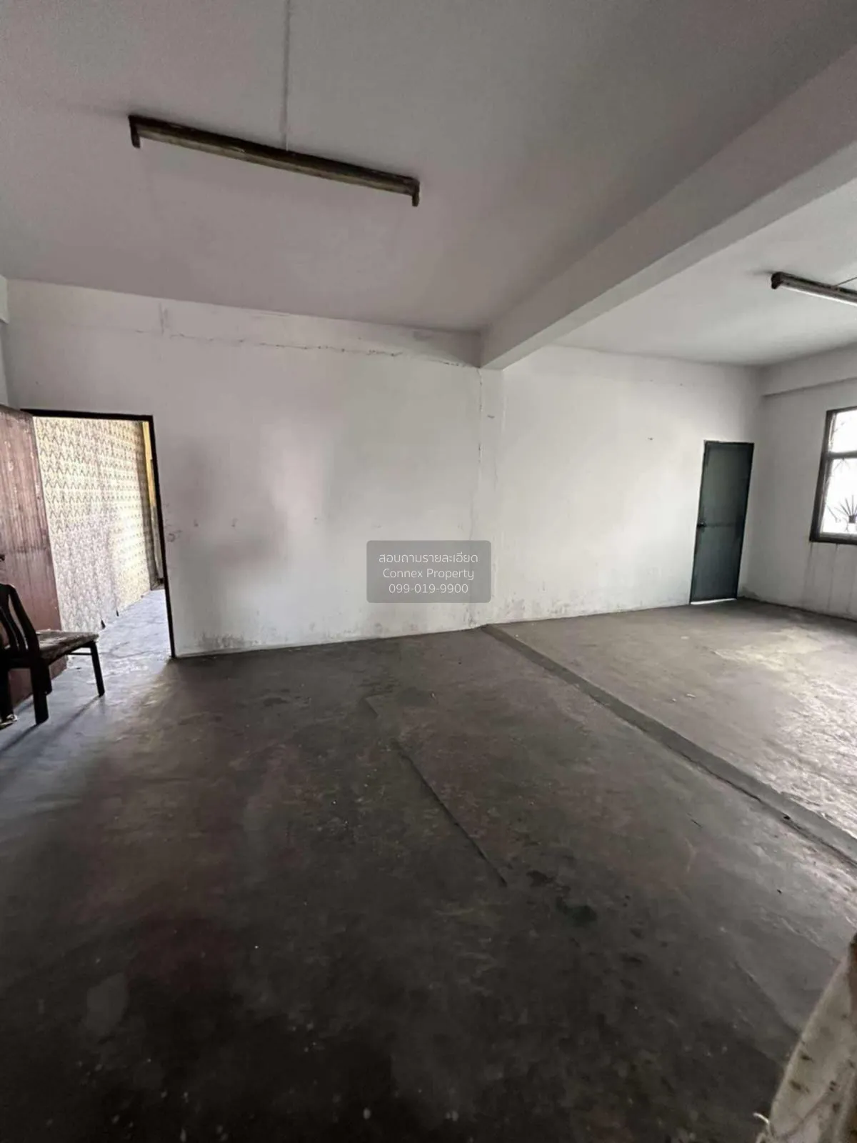 For Sale 5 - storey commercial building area 32 square wah Chom T