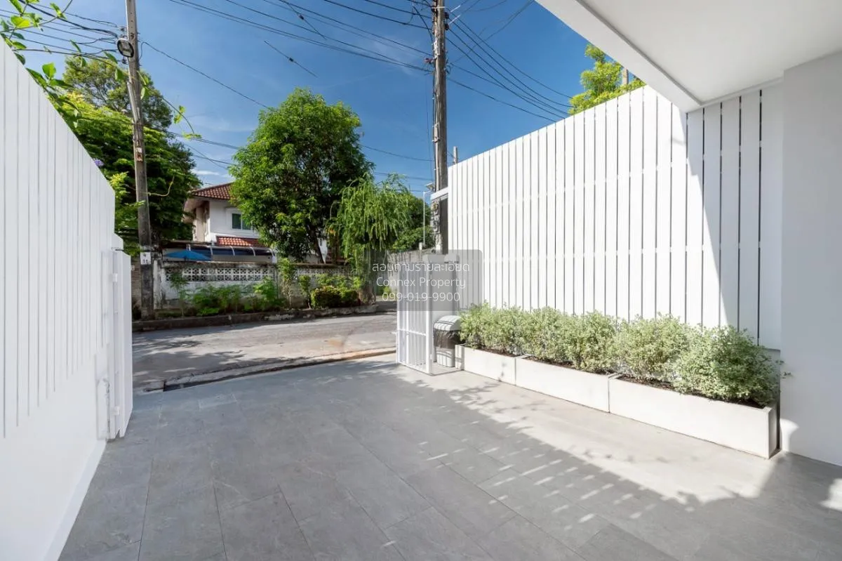 เช่าทาวน์เฮ้าส์/ทาวน์โฮม  มณียา MRT-วัชรพล คลองกุ่ม เขต บึงกุ่ม ก