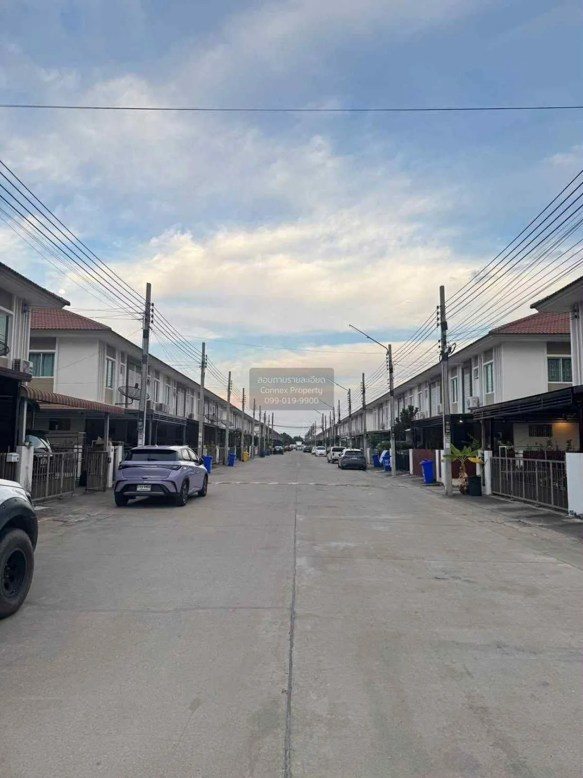 ขายทาวน์เฮ้าส์/ทาวน์โฮม  ไอลีฟ ทาวน์ ประชาอุทิศ 90 บ้านคลองสวน เม