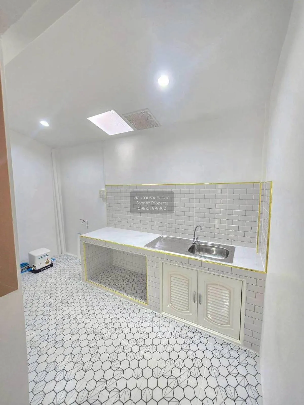 ขายทาวน์เฮ้าส์/ทาวน์โฮม  บัวทองธานี พาร์ค รีโนเวทใหม่ บางบัวทอง บ