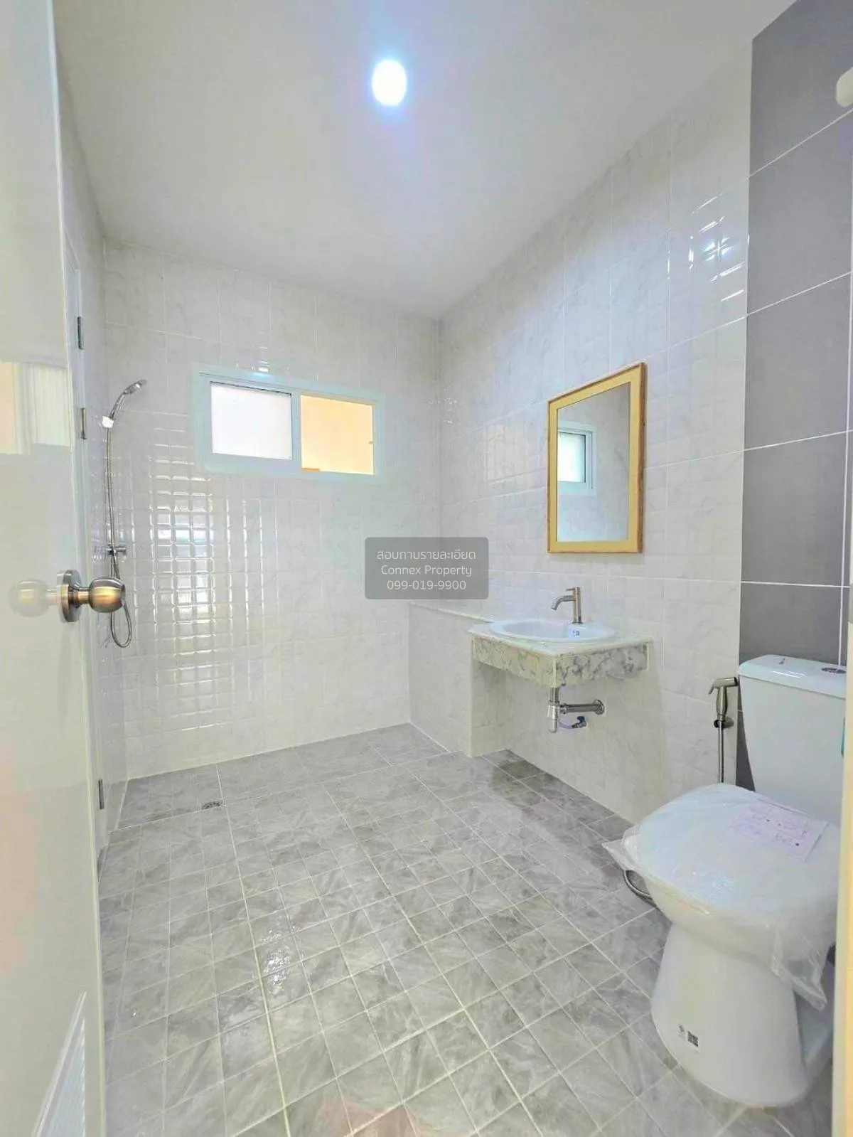 ขายทาวน์เฮ้าส์/ทาวน์โฮม  บัวทองธานี พาร์ค รีโนเวทใหม่ บางบัวทอง บ