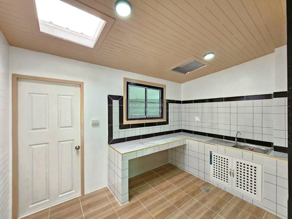 For Sale Townhouse/Townhome  , Baan Piyawararom 1 , newly renovat