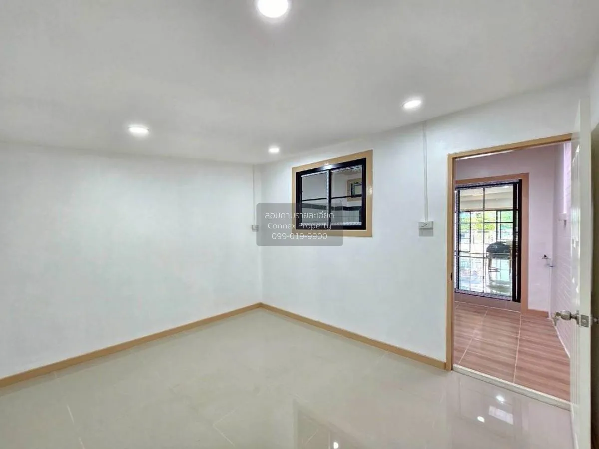 For Sale Townhouse/Townhome  , Baan Piyawararom 1 , newly renovat