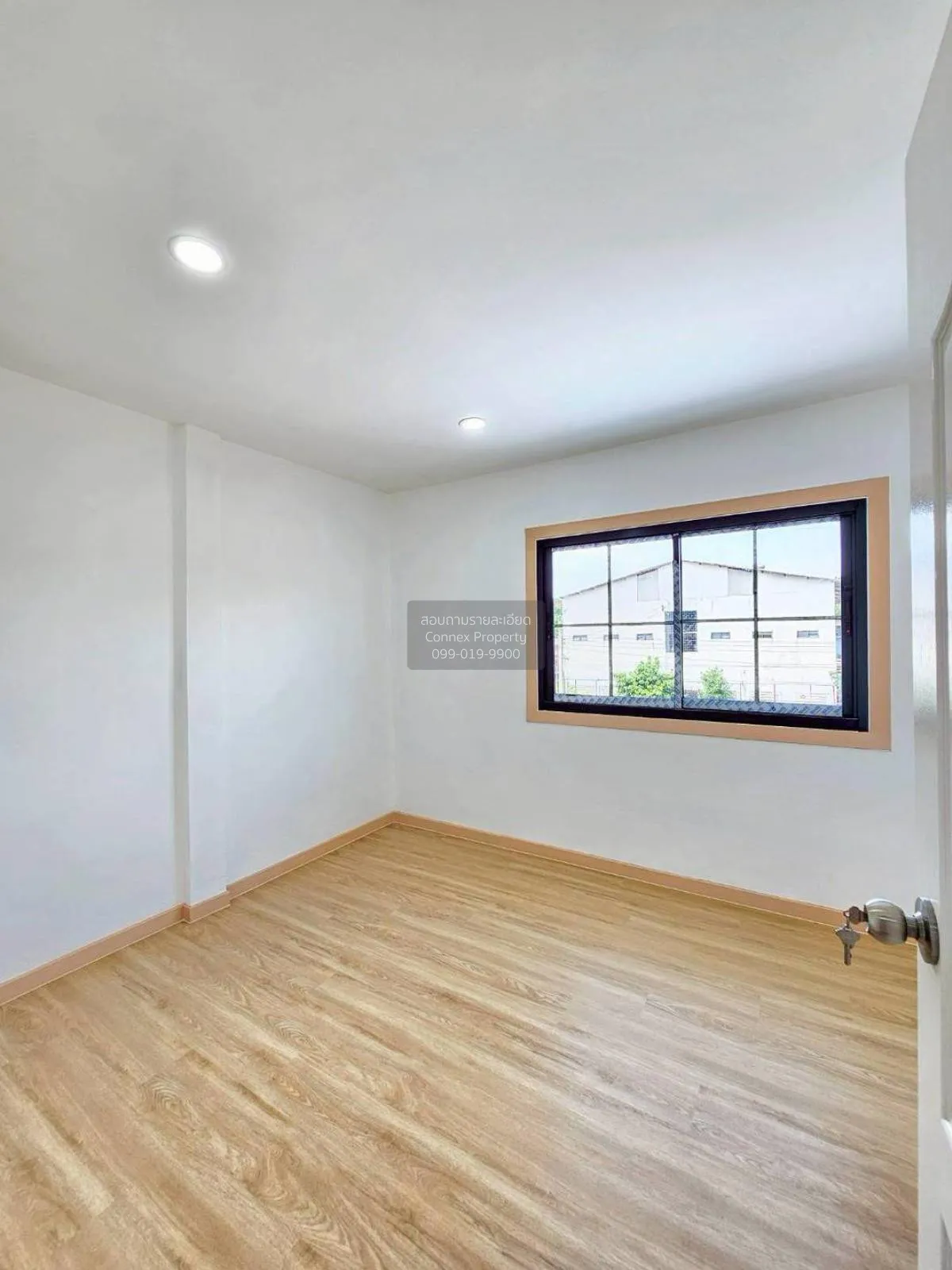 For Sale Townhouse/Townhome  , Baan Piyawararom 1 , newly renovat