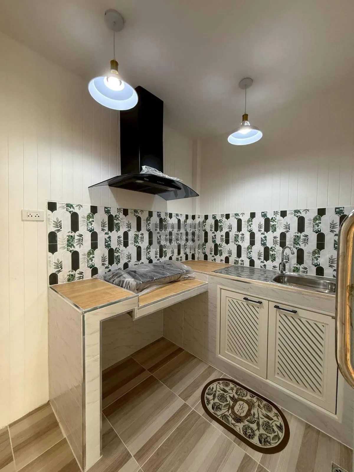 ขายทาวน์เฮ้าส์/ทาวน์โฮม  บ้านรัตนาธิเบศร์ รีโนเวทใหม่ MRT-ตลาดบาง