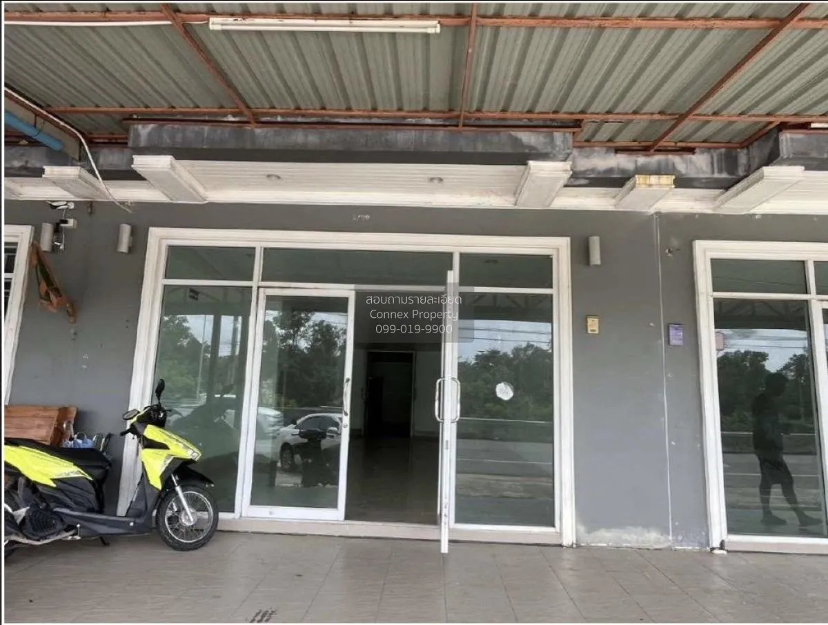 For Sale 3 - storey commercial building usable area 142.19 square