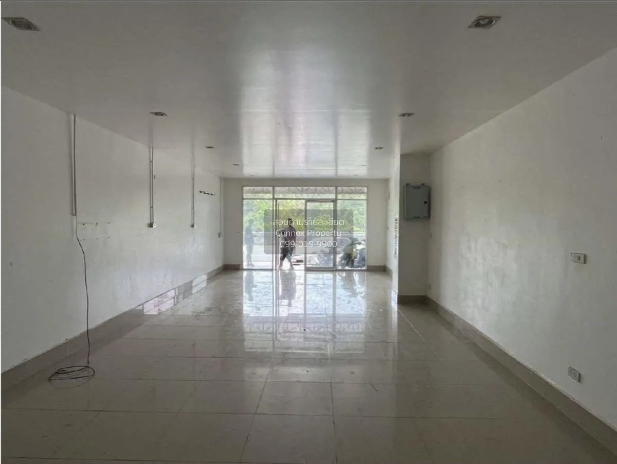 For Sale 3 - storey commercial building usable area 142.19 square