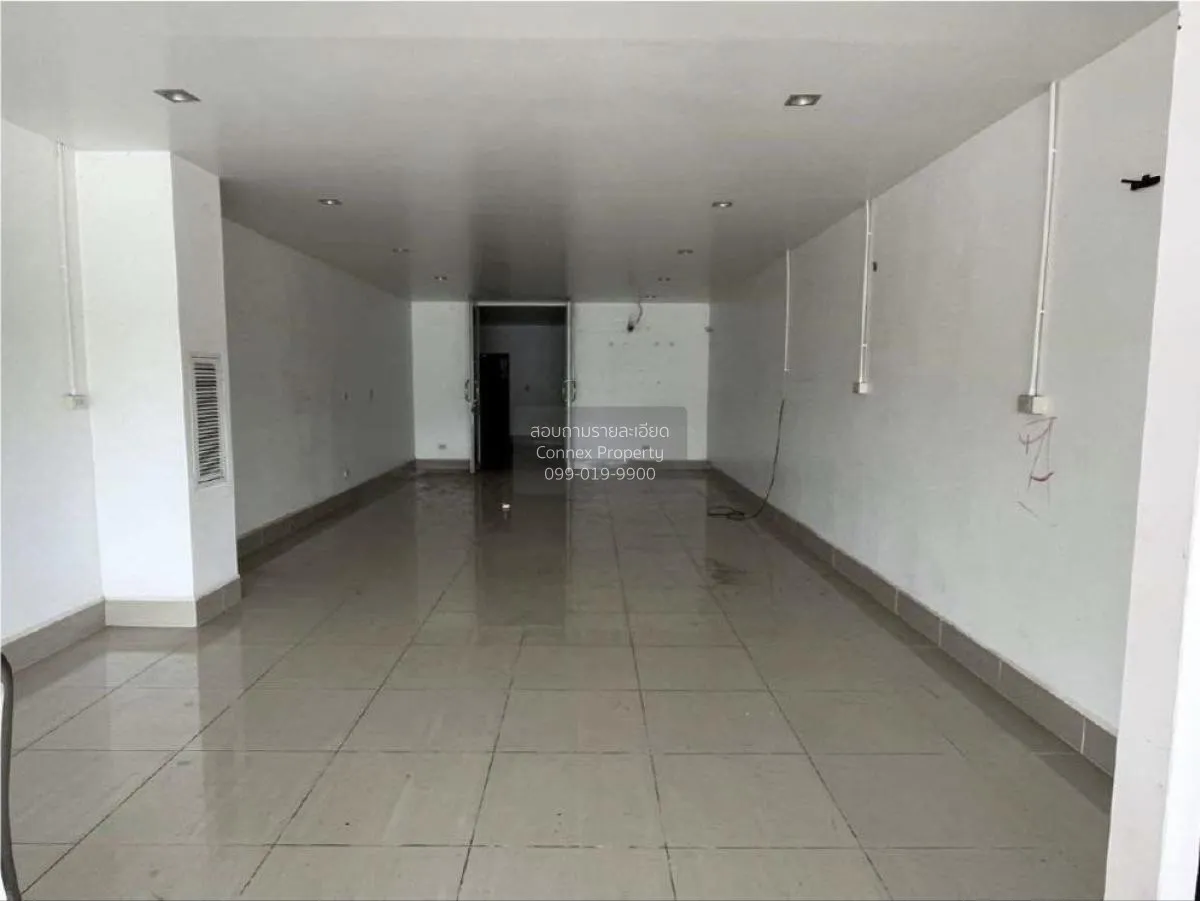 For Sale 3 - storey commercial building usable area 142.19 square