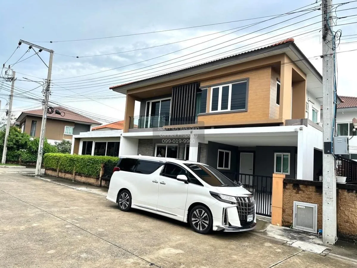 For Sale House , Golden Village Onnut-Pattanakarn , corner unit , 2