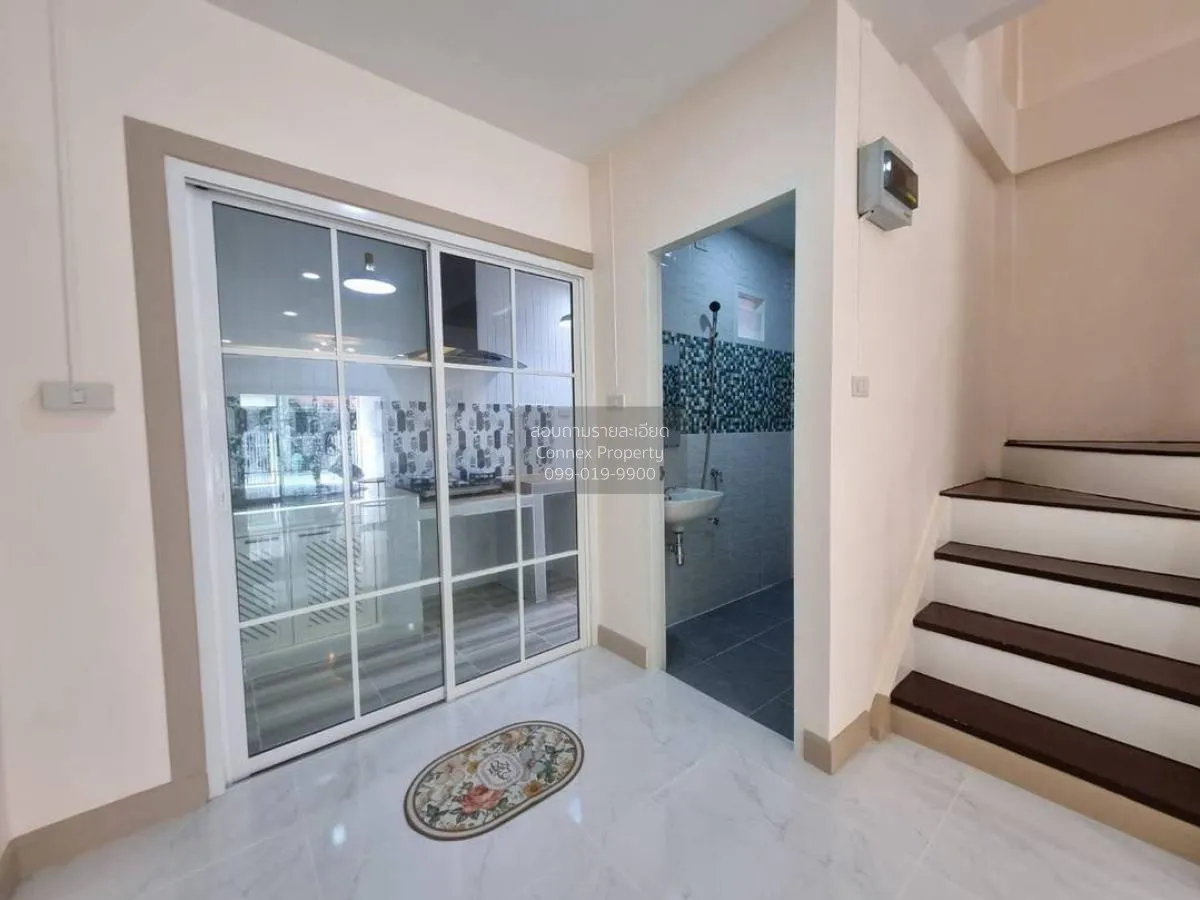 For Sale Townhouse/Townhome  , Baan Buathong 1 , newly renovated 