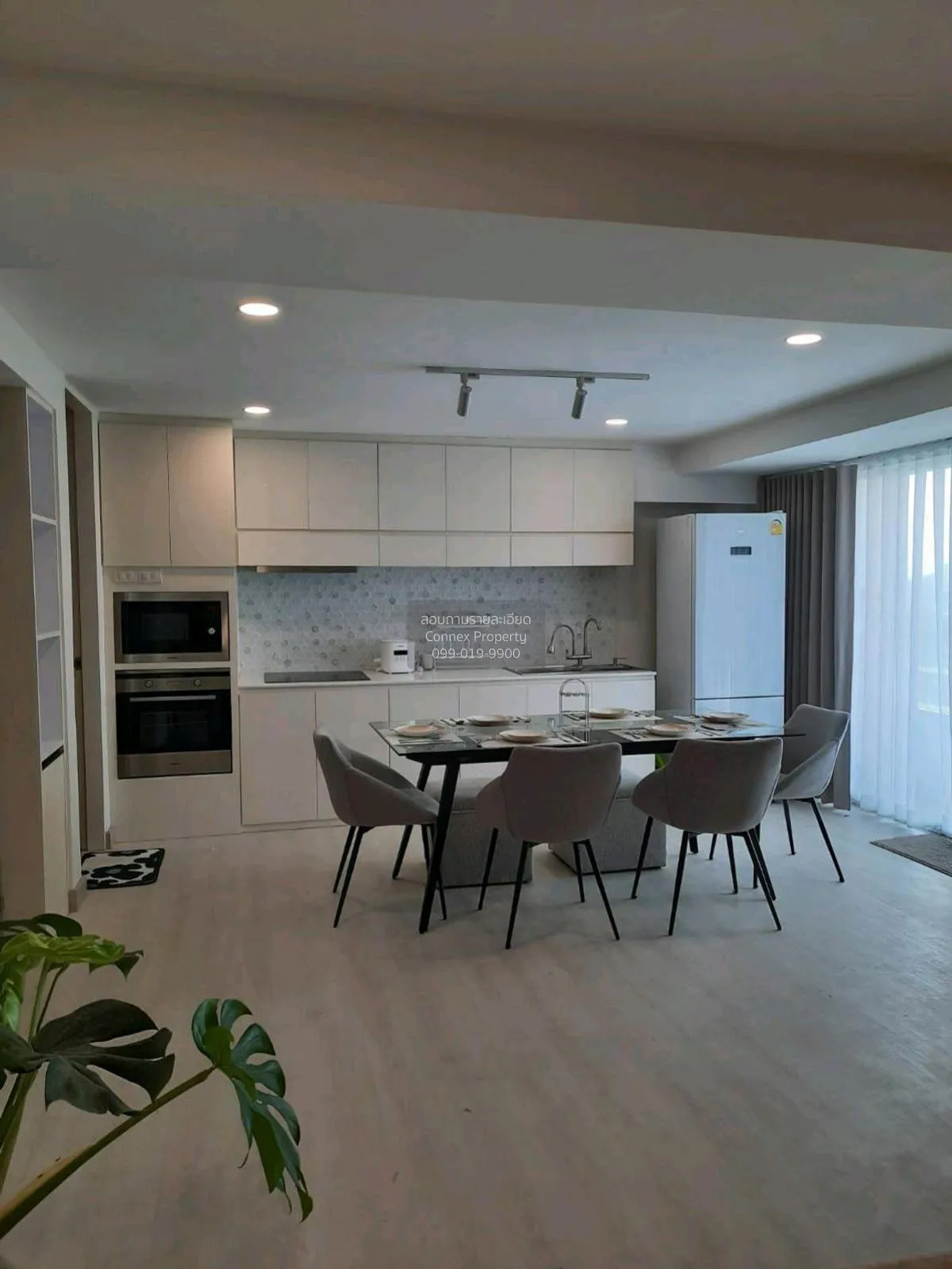 เช่าคอนโด  เดอะ วอเตอร์ฟอร์ด รอยัล สูท BTS-เสนานิคม  แขวงจันทรเกษ