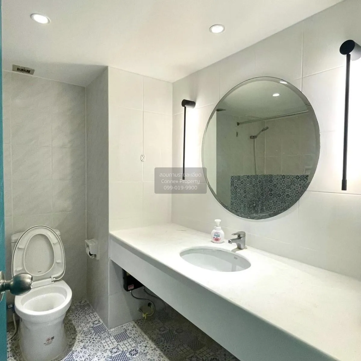 เช่าคอนโด  ออมนิ ทาวเวอร์ BTS-อโศก คลองเตย เขต คลองเตย กรุงเทพ CX