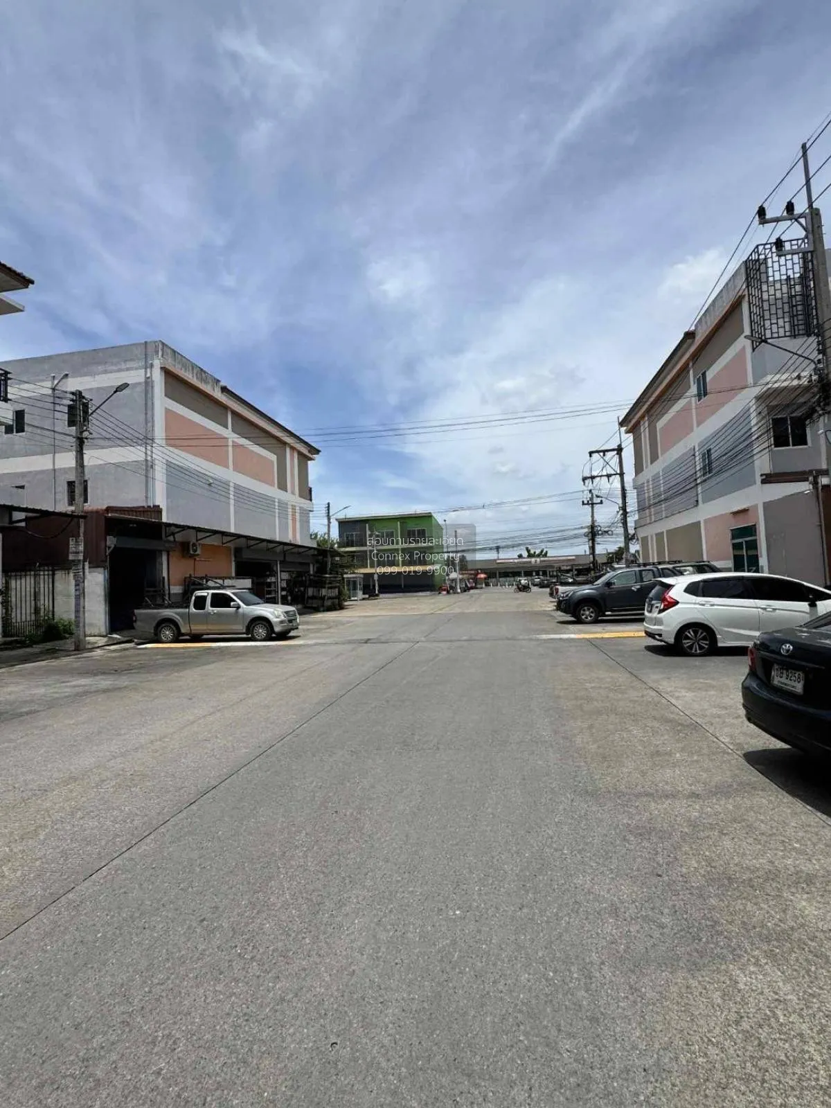 For Sale Commercial Building , I Leaf Town Lumlukka Klong 3 , new