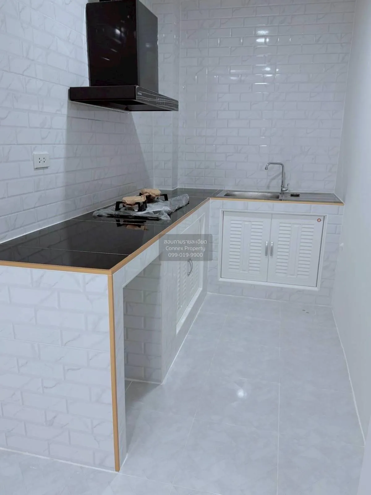 ขายทาวน์เฮ้าส์/ทาวน์โฮม  บ้านตวันนาวิลล์ คอง 9 รีโนเวทใหม่ ลำผักก