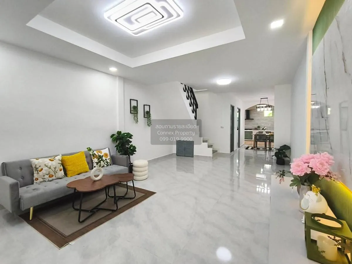 ขายทาวน์เฮ้าส์/ทาวน์โฮม  บ้านเสนาวิลล่า 3 รีโนเวทใหม่ ท่าแร้ง เขต 3